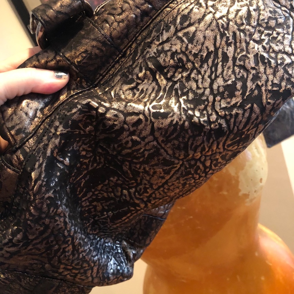 RARE Thomas Wylde bronze leather shoulder bag - Picture 10 of 12
